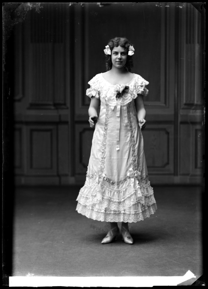 Ester Osborne in Hoffmanns äventyr at Oscarsteatern 1907 - SMV - GO012