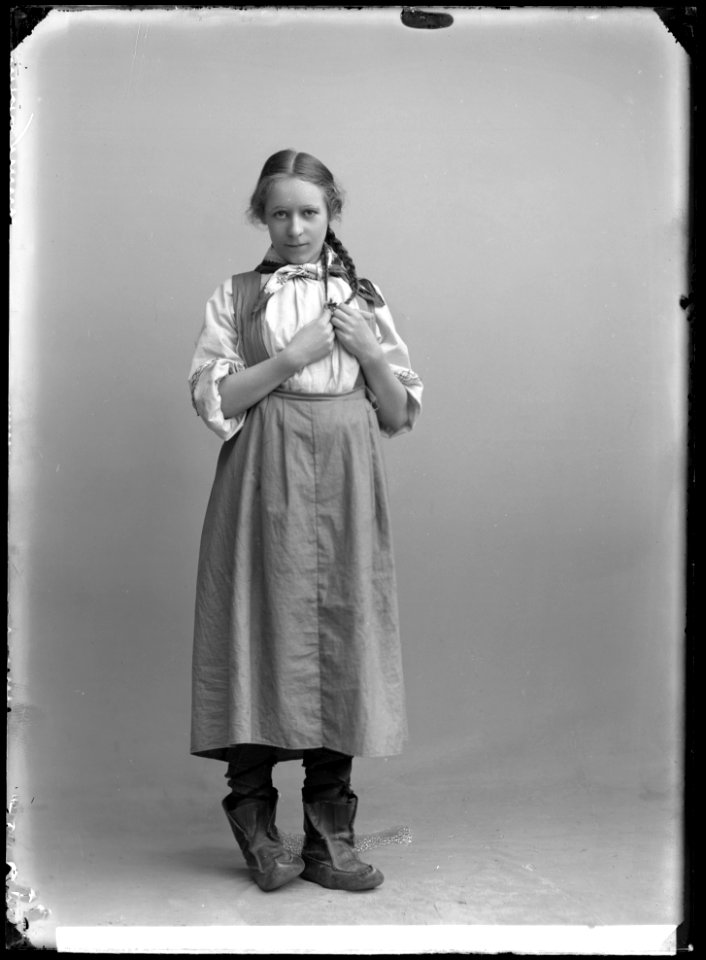 Ester Julin in Zoologi at Lilla teatern 1912 - SMV - NJ030