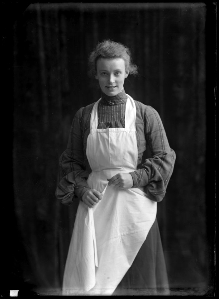 Ester Textorius in Allt på sin rätta plats at Södra teatern 1906 - SMV - NT002