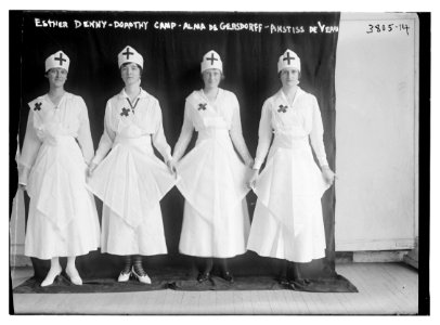 Esther Denny; Dorothy Camp; Alma de Gersdorff; Anstiss de Veau LCCN2014701328