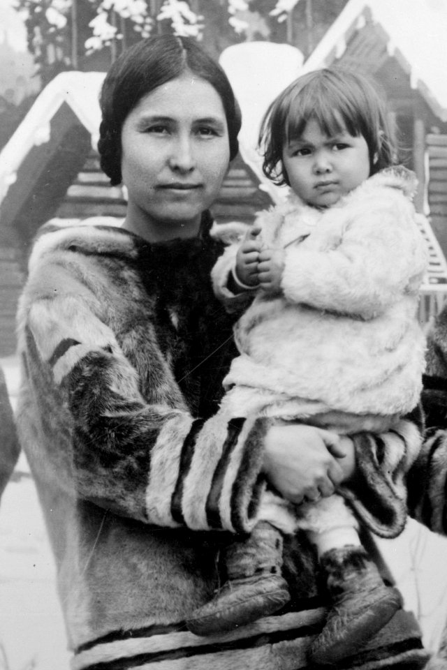 Esther Eneutseak, Seattle A.Y.P.E. LCCN2005688375 (cropped)