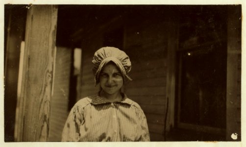 Estice Webb Herrmann, who left the seventh grade of the Elizabethtown, Ky. Public School in October 1915 soon after commencing the grade to be married. Was only 15 years old. Now living on a LOC nclc.00402