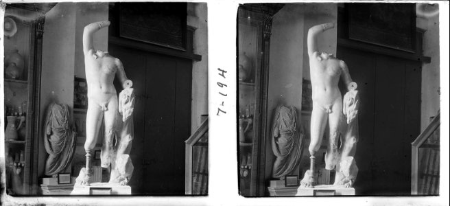 Estàtua d'Apol·lo a un museu