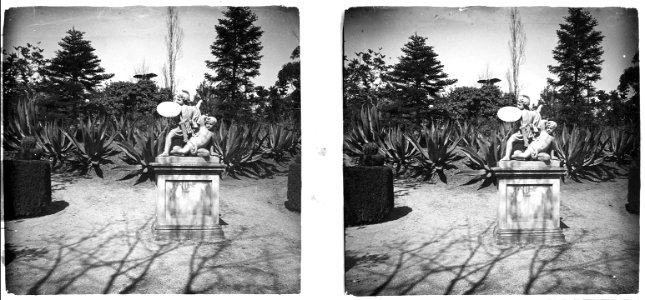 Estàtua dels petits gladiadors als jardins Planas Marcet d'Horta