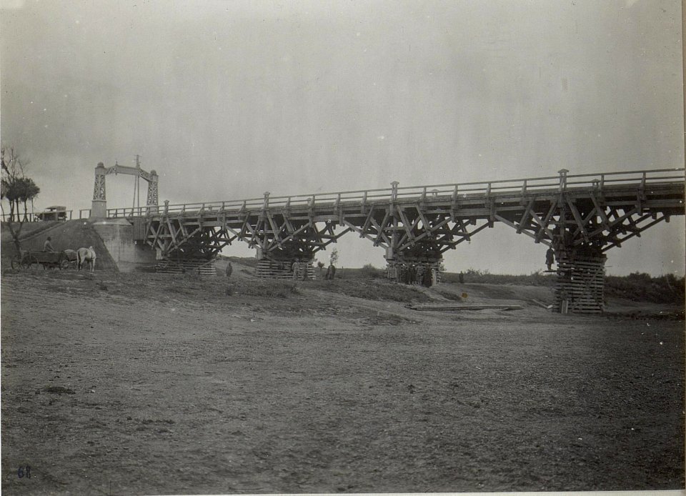 Etappenbrücke. (BildID 15676797)