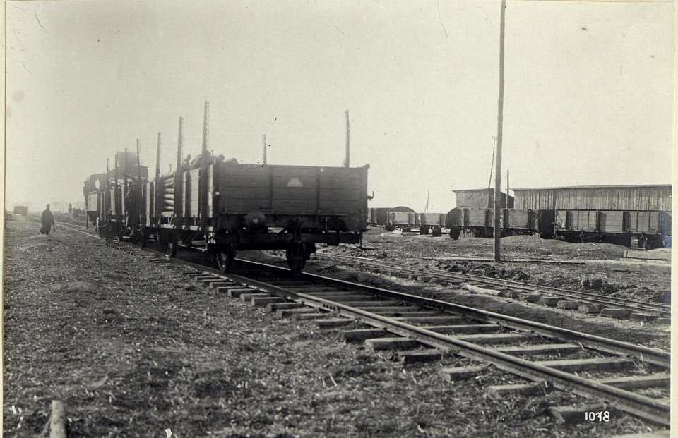 Etappenstationen und Verladebahnhöfe der vierten k.u.k. Armee wahrscheinlich in der Umgebung von Kowel (BildID 15684507)
