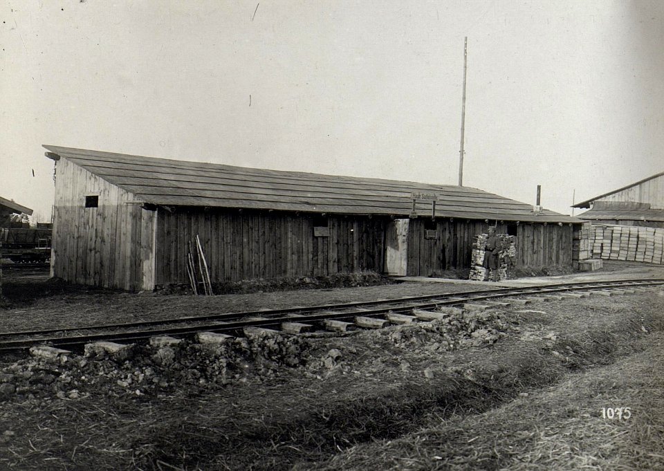 Etappenstationen und Verladebahnhöfe der vierten k.u.k. Armee wahrscheinlich in der Umgebung von Kowel (BildID 15684486)