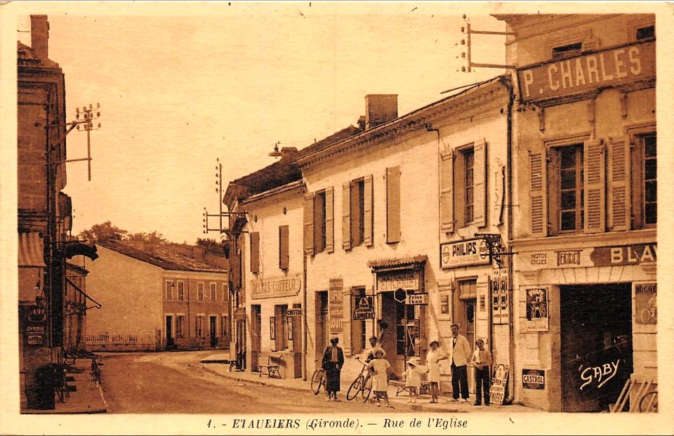 Etauliers - bourg 9