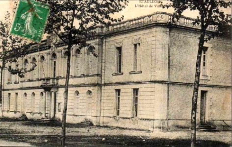 Etauliers - Mairie 2