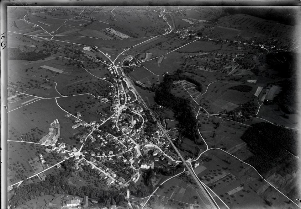 ETH-BIB-Aadorf v. W. aus 600 m-Inlandflüge-LBS MH01-001931