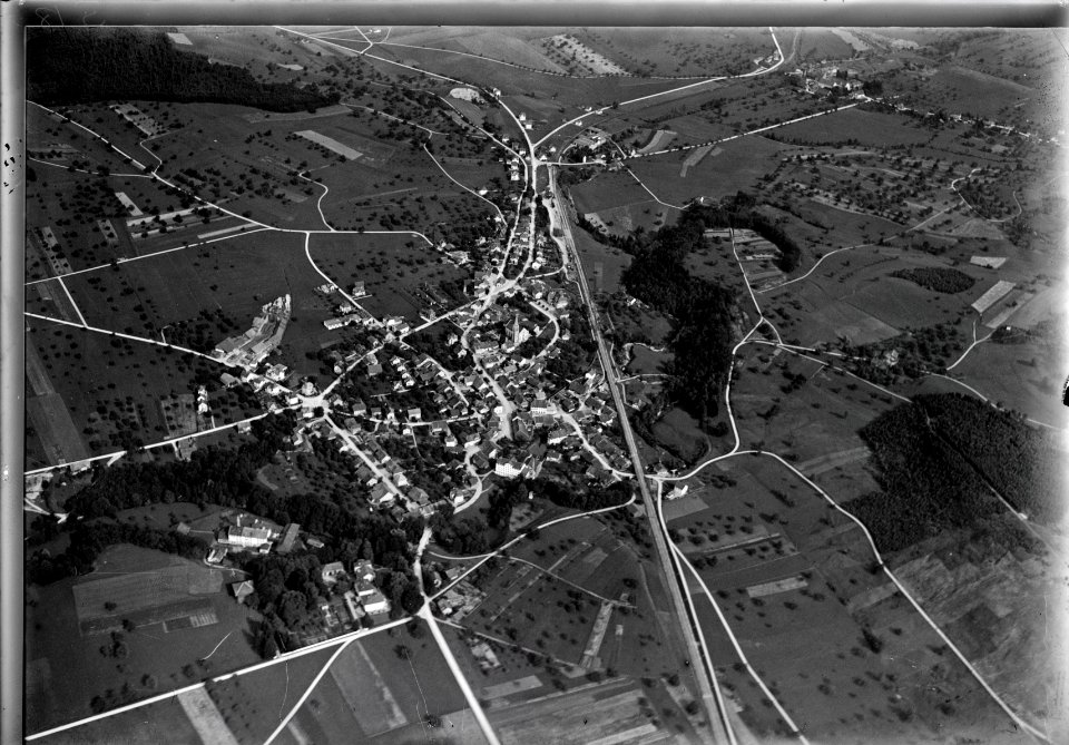 ETH-BIB-Aadorf v. W. aus 600 m-Inlandflüge-LBS MH01-001932