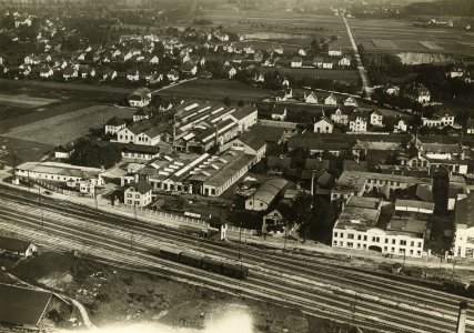 ETH-BIB-Aarau, Stahlwerke Oehler & Co. links, Sprecher & Schuh rechts-Inlandflüge-LBS MH03-1684