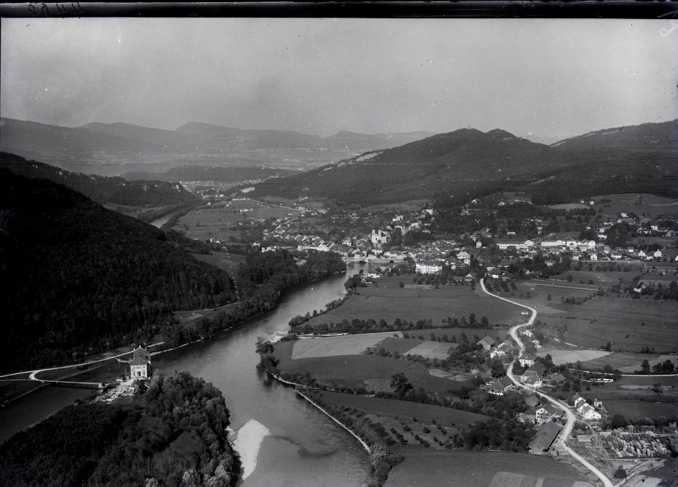 ETH-BIB-Aarburg, Sälischloss, Olten aus 500 m-Inlandflüge-LBS MH01-004408