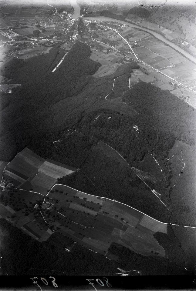 ETH-BIB-Aarburg, Säli, Wartburghöf aus 100 m-Inlandflüge-LBS MH01-000807