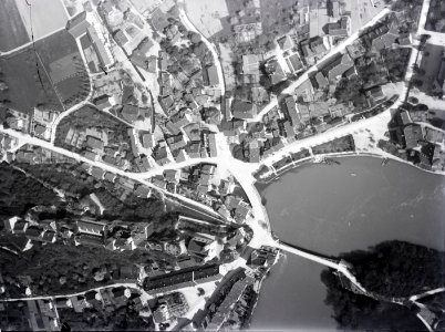 ETH-BIB-Aarburg, Zentrum aus 400 m-Inlandflüge-LBS MH01-000501
