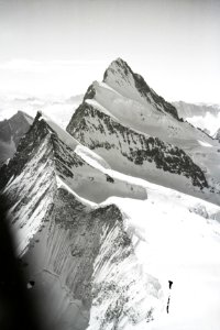 ETH-BIB-Agassizhorn, Finsteraarhorn-Inlandflüge-LBS MH05-11-40