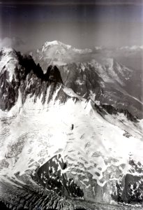 ETH-BIB-Aiguille Verte, Les Drus, Mont Blanc, Glacier d'Argentière v. N. O. aus 4100 m-Inlandflüge-LBS MH01-005766