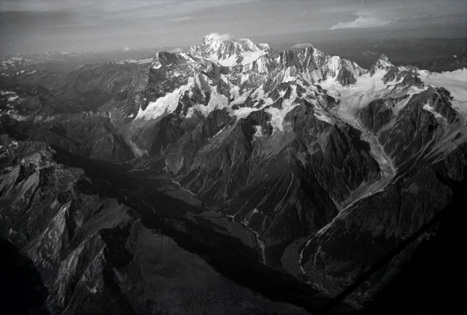 ETH-BIB-Aiguille d'Argentière, Aiguille Verte, Grandes Jorasses, Mont Blanc-Weitere-LBS MH05-21-21