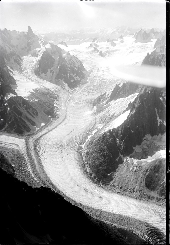 ETH-BIB-Aiguille du Géant, Mer de Glace , Glacier du Tacul v. N. aus 3800 m-Inlandflüge-LBS MH01-005180