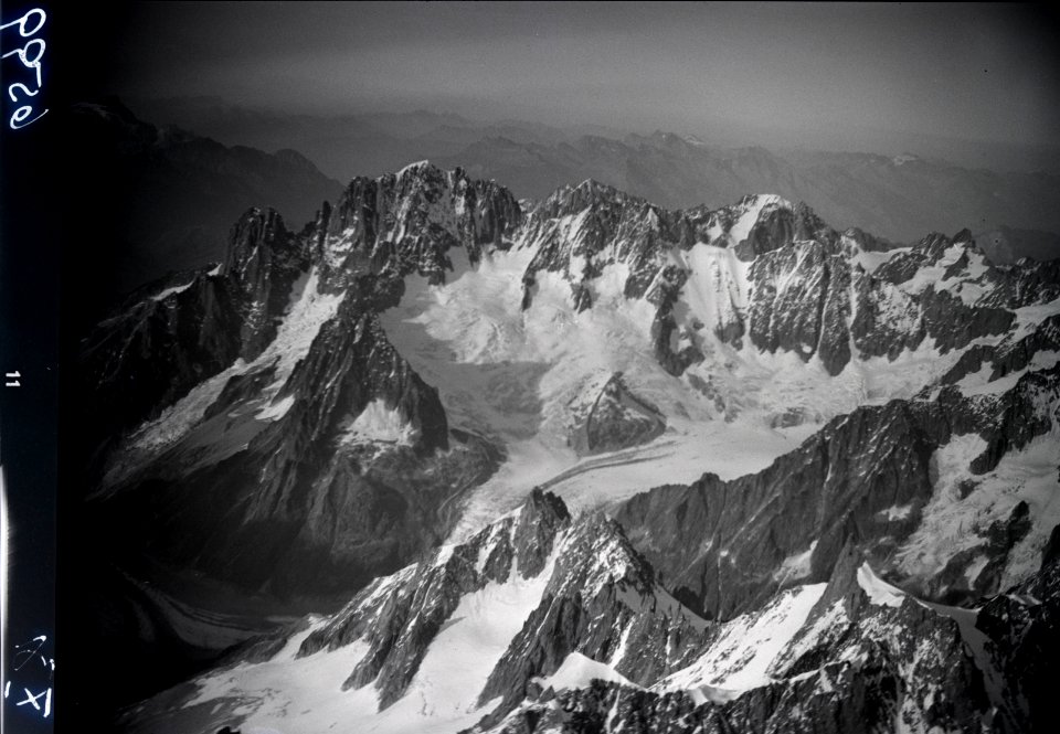 ETH-BIB-Aiguille Verte, Glacier de Leschaux-Inlandflüge-LBS MH01-006599