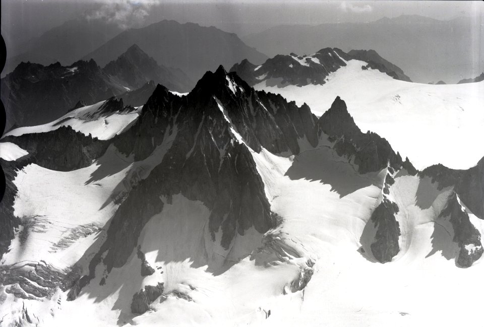 ETH-BIB-Aiguille du Tour, Pointe d'Orny v. S. W. aus 3800 m-Inlandflüge-LBS MH01-005770