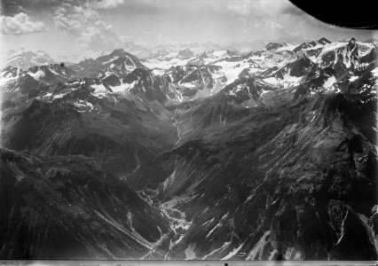 ETH-BIB-Albula, Albulapassstrasse, Piz Ela, Piz Uertsch, Bergelleralpen-Inlandflüge-LBS MH01-003807