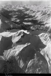 ETH-BIB-Alplihorn, Tiefencastel, Piz Beverin v. S. O. aus 4000 m-Inlandflüge-LBS MH01-001538