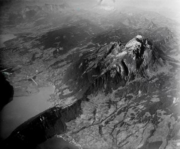 ETH-BIB-Alpnachersee, Pilatus, Lopperberg v. N. aus 3300 m-Inlandflüge-LBS MH01-000163