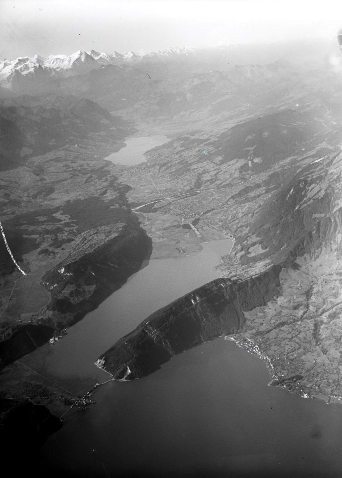 ETH-BIB-Alpnachersee zwischen Lopperberg und Mueterschwandenberg, Sarnen, Sarnersee, Berneralpen aus 3400 m-Inlandflüge-LBS MH01-000162