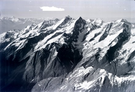 ETH-BIB-Alphubel, Täschhorn, Dom, Nadelgrat v. S. W.-Inlandflüge-LBS MH01-005686