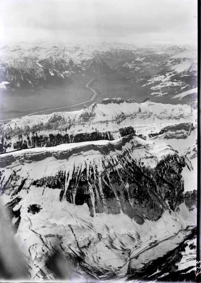 ETH-BIB-Alpsigel, H. Hüsern u. Rheintal v. N. aus 3000 m-Inlandflüge-LBS MH01-000351
