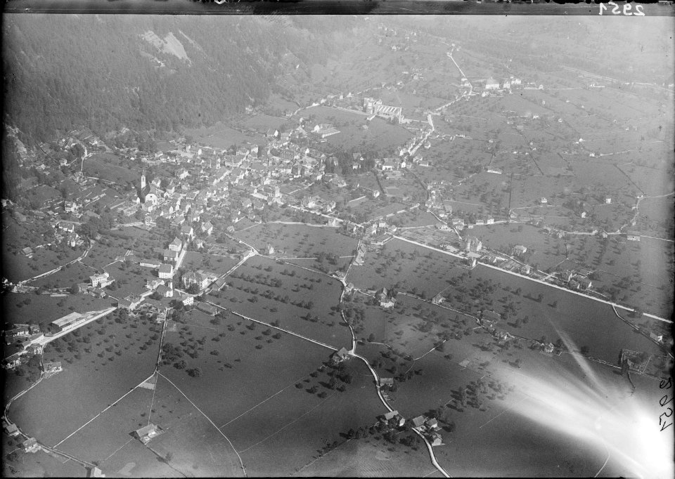 ETH-BIB-Altdorf v. N. aus 600 m-Inlandflüge-LBS MH01-002951
