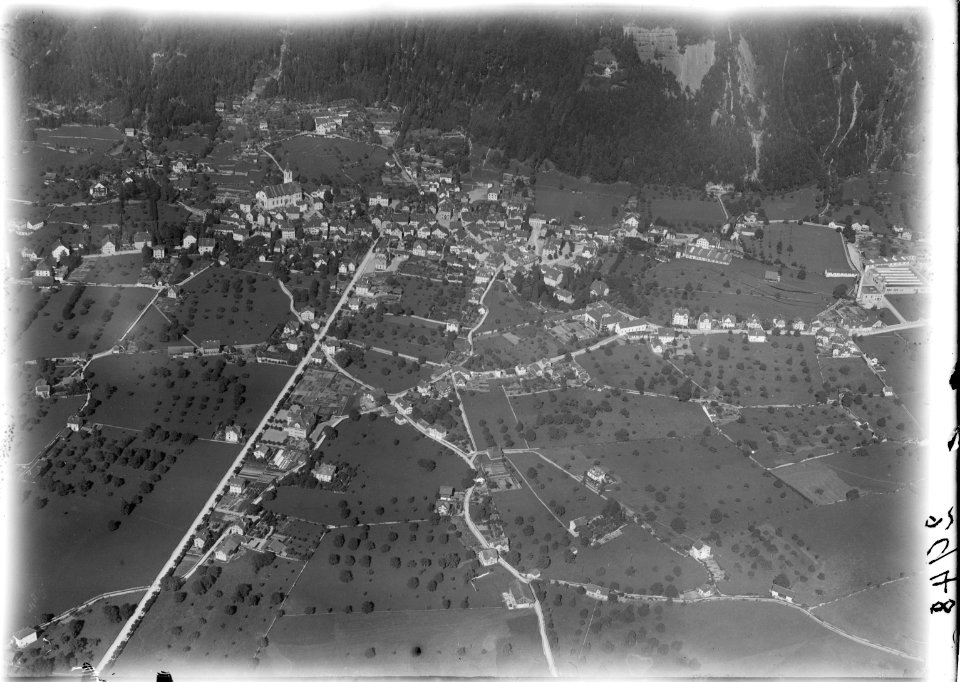 ETH-BIB-Altdorf, Übersicht aus 400 m-Inlandflüge-LBS MH01-002948