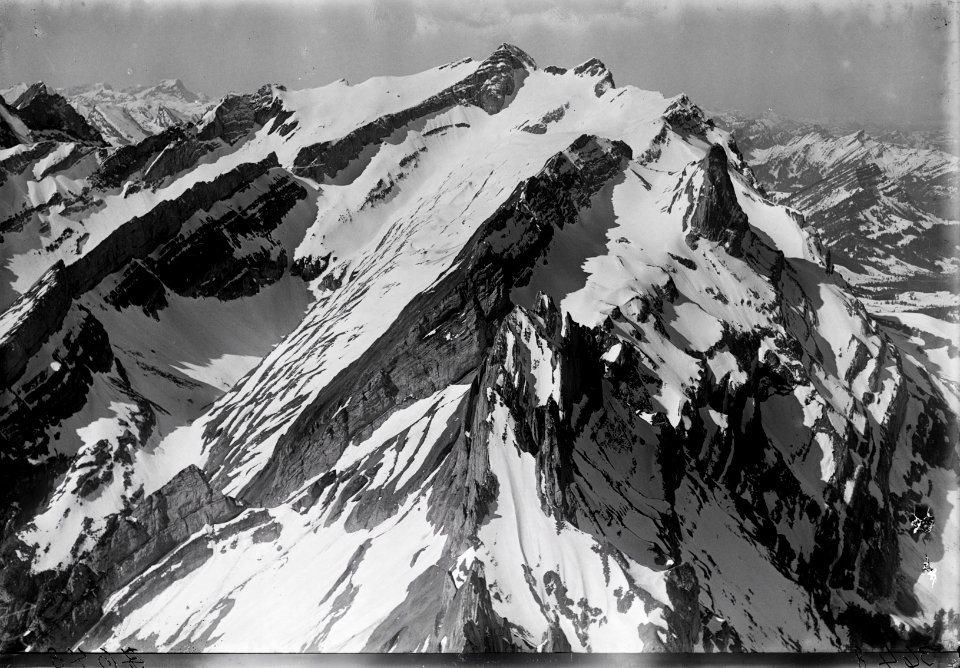 ETH-BIB-Altenalptürme, Öhrli, Säntis, Tödi v. N. O. aus 2400 m-Inlandflüge-LBS MH01-003648