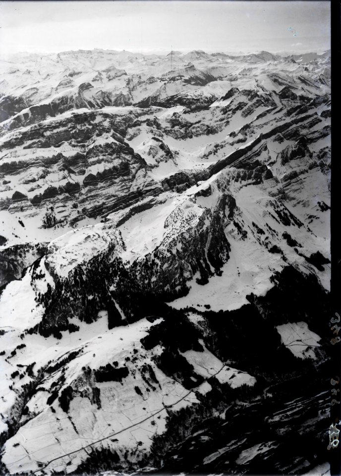 ETH-BIB-Altmann m. Ebenalp u. Ringelspitz v. N. aus 3000 m-Inlandflüge-LBS MH01-000348