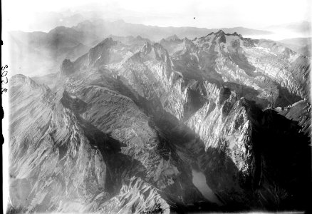 ETH-BIB-Altmann, Liesengrat, Rotsteinpass, Fählensee, Kreuzberge v. O. aus 3500 m-Inlandflüge-LBS MH01-002508