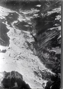 ETH-BIB-Alvaschein, Tiefencastel, Solisbrücke v. N. W. aus 2500 m-Inlandflüge-LBS MH01-005573