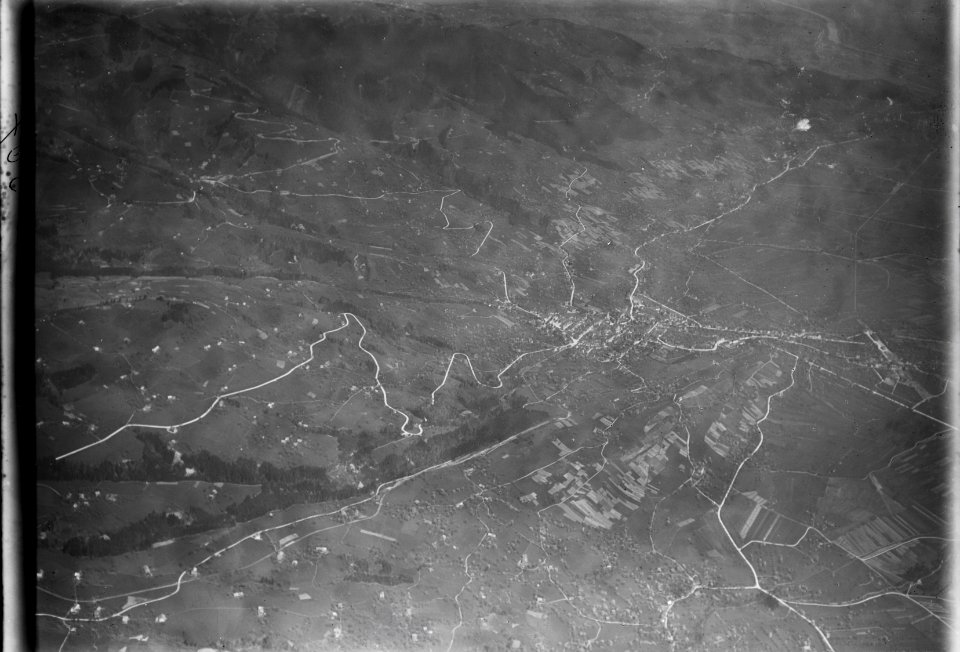ETH-BIB-Altstätten, Ruppenstrasse aus 2500 m-Inlandflüge-LBS MH01-000567