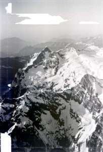 ETH-BIB-Ankenbälli, Gwächta, Wetterhorn, Mittelhorn, Kleines Schreckhorn v. S. aus 4100 m-Inlandflüge-LBS MH01-005708