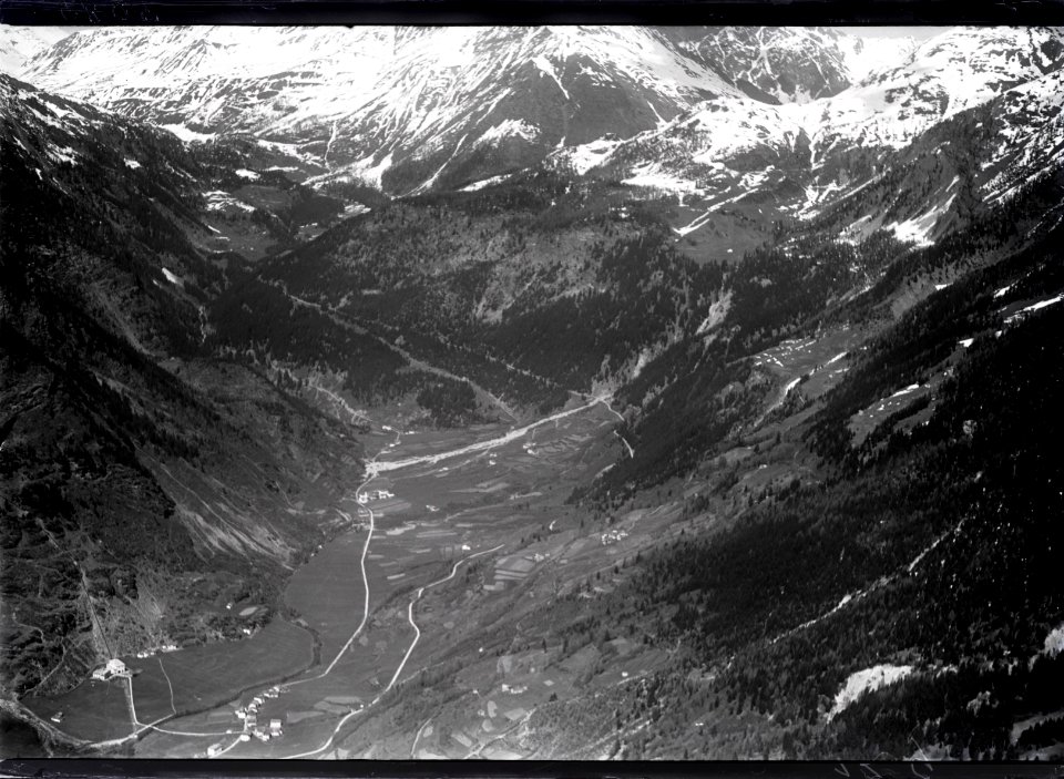 ETH-BIB-Angeli Custodi, Val di Poschiavo, Puschlav, E.W. Robbia v. S. W.-Inlandflüge-LBS MH01-005085