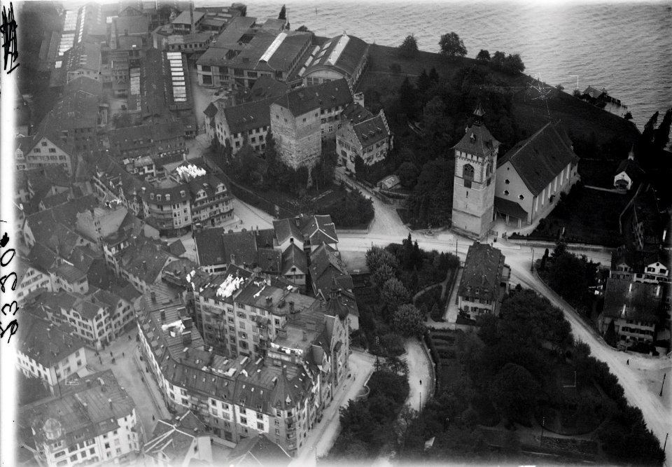 ETH-BIB-Arbon, Schloss Arbon mit Kirche, Bodensee aus 30 m-Inlandflüge-LBS MH01-002320