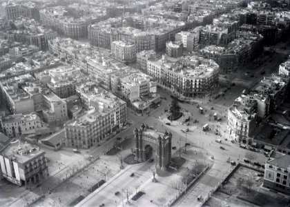 ETH-BIB-Arc de Triomf, Barcelona-Tschadseeflug 1930-31-LBS MH02-08-0110