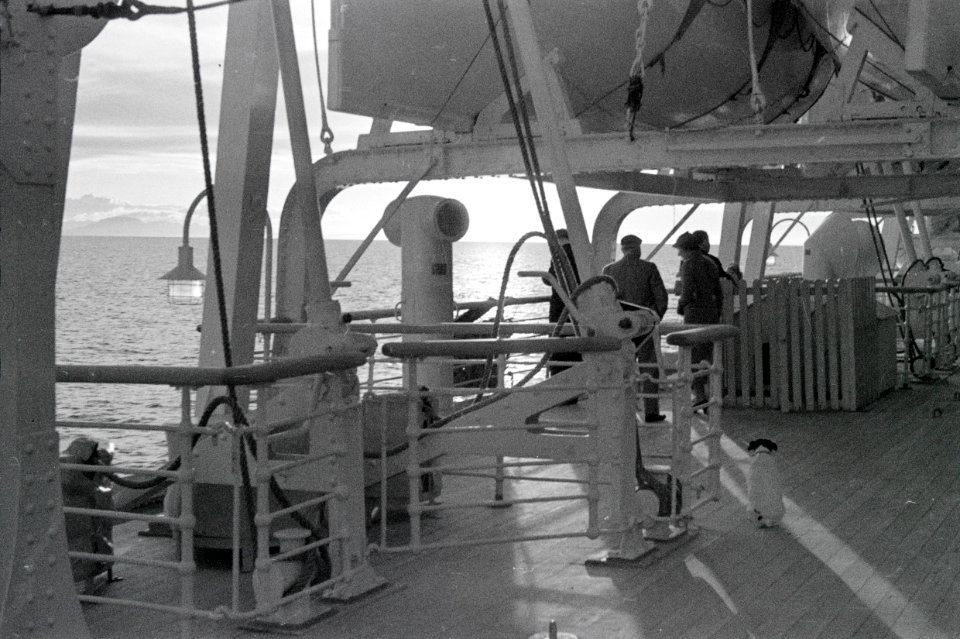 ETH-BIB-Auf Deck eines Passagierschiffs-Abessinienflug 1934-LBS MH02-40-0021