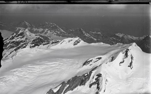 ETH-BIB-Auengrat, Lötschenlücke, Ebnefluh v. N. O. aus 4500 m-Inlandflüge-LBS MH01-001031