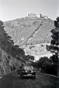 ETH-BIB-Auto auf Strasse bei Oran-Nordafrikaflug 1932-LBS MH02-13-0133