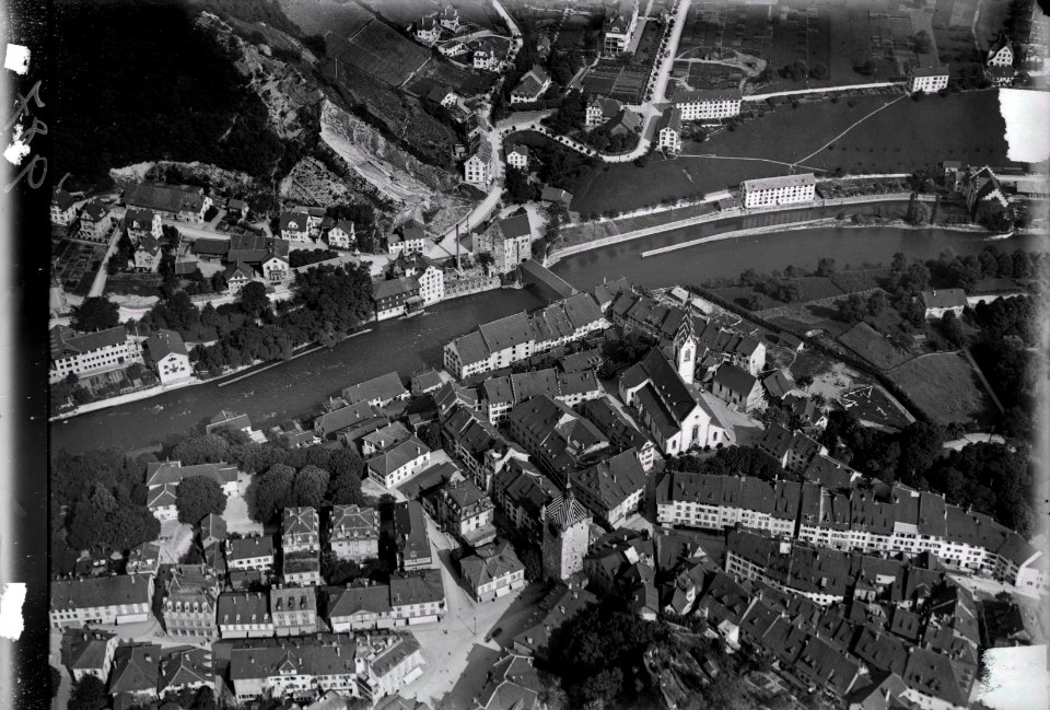 ETH-BIB-Baden, Altstadt, Ennetbaden v. W. aus 500 m-Inlandflüge-LBS MH01-000987