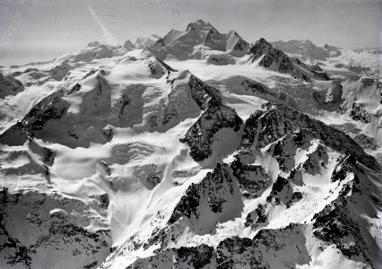 ETH-BIB-Balfrin, Nadelgrat, Dom v. N. aus 4000 m-Inlandflüge-LBS MH01-000384-01