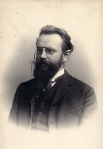 ETH-BIB-Bamberger, Eugen (1857-1932)-Portrait-Portr 00015.tif (cropped)