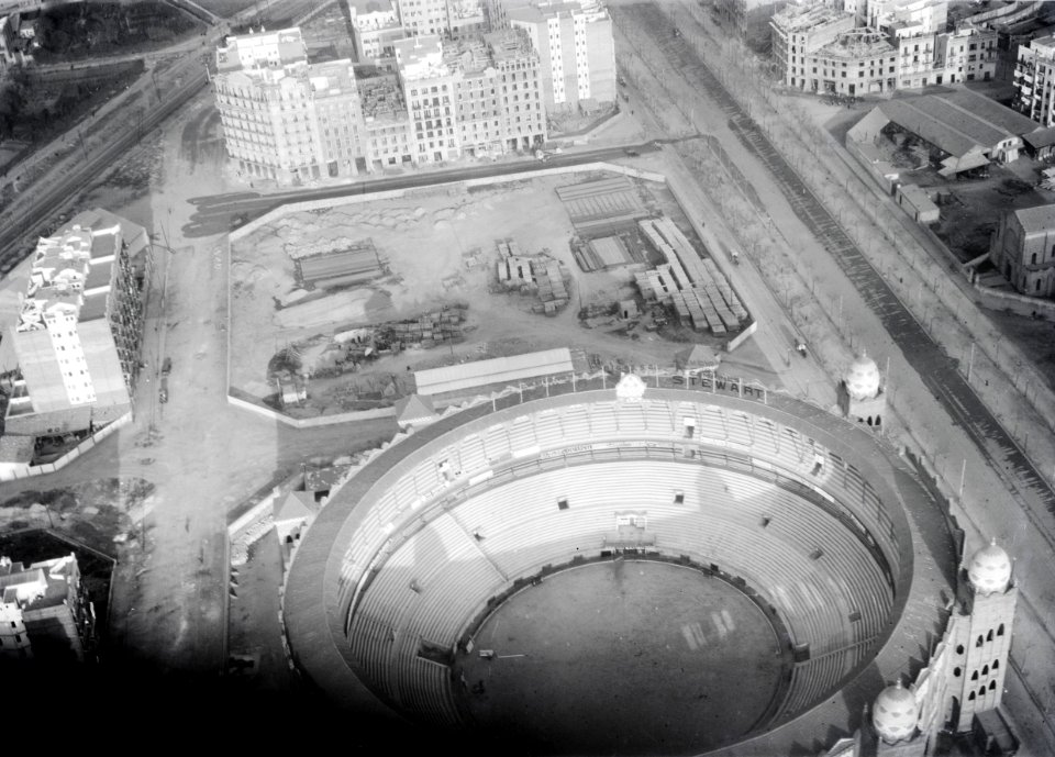 ETH-BIB-Barcelona, Plaza de toros Monumental-Tschadseeflug 1930-31-LBS MH02-08-0109