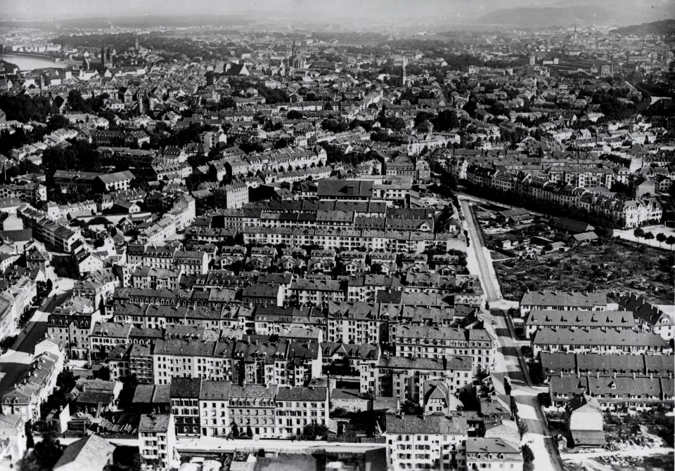 ETH-BIB-Basel, Colmarer-Strasse aus 200 m-Inlandflüge-LBS MH01-004355